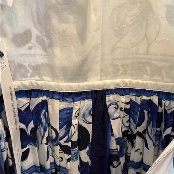 Dolce & Gabbana Woman Majolica Print Maxi Blue and White Dress - Picture 7 of 9